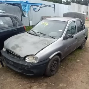 Chevrolet Corsa 1.6 año 2005 en desarme