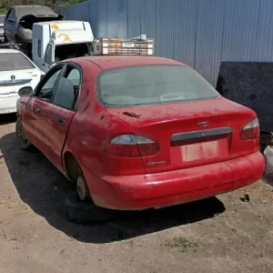 Daewoo Lanos 1.5 1998 en desarme