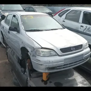 Chevrolet Astra 2.0 año 2004 en desarme