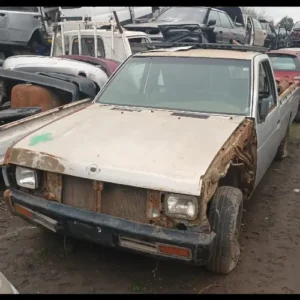 Nissan D21 motor 2.4 año 1997 en desarme